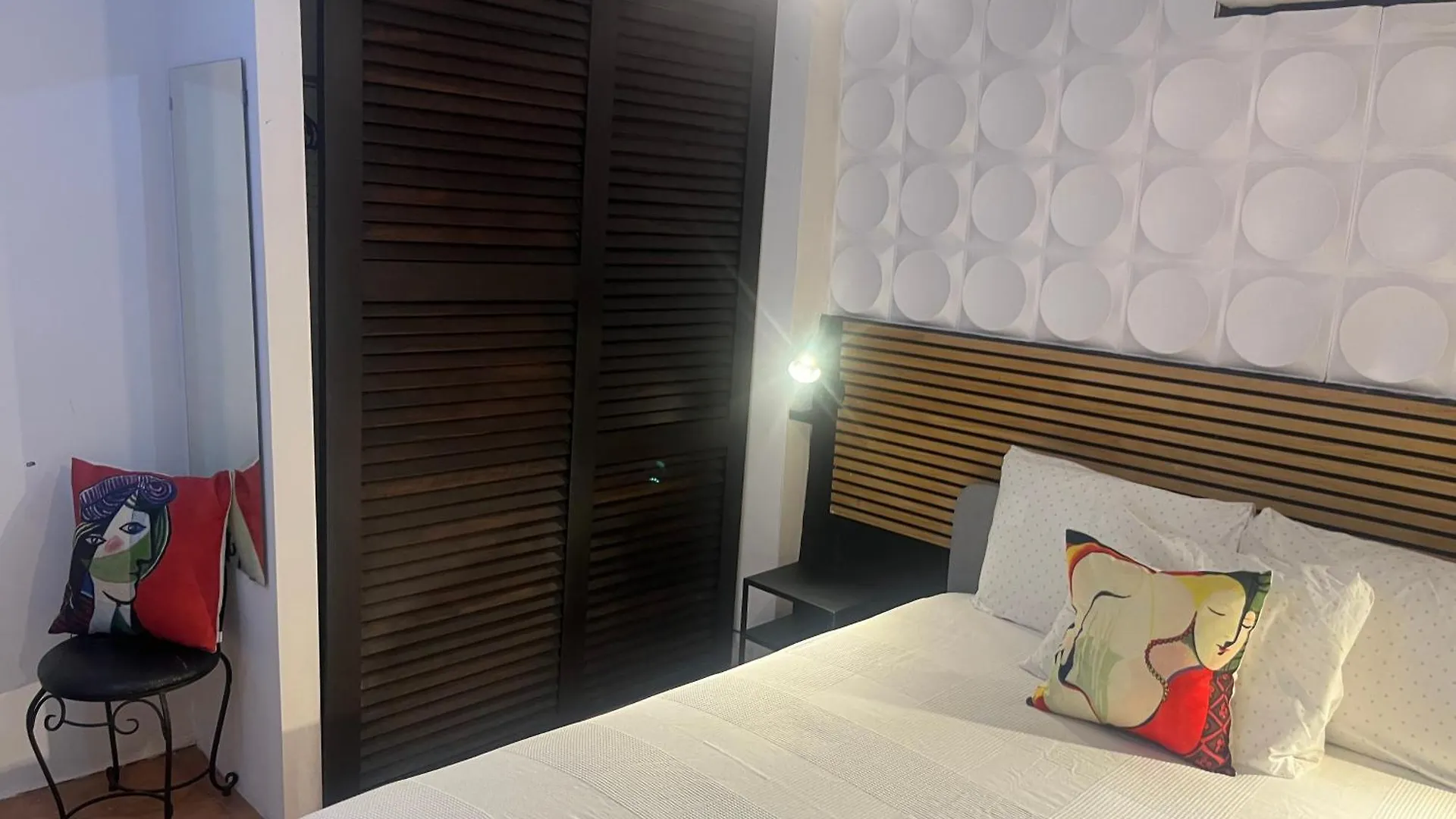 The Local Loft In San Juan Διαμέρισμα